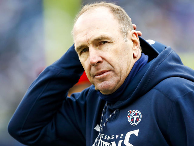 NASHVILLE, TN - DECEMBER 24: Head Coach Mike Mularkey of the Tennessee Titans in a game against the Los Angeles Rams at Nissan Stadium on December 24, 2017 in Nashville, Tennessee.