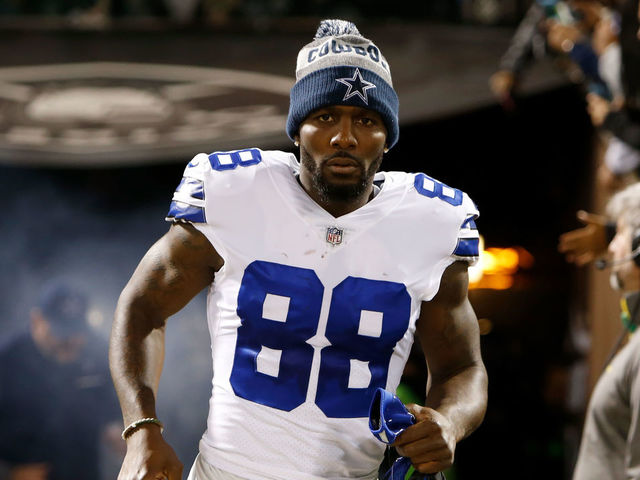 OAKLAND, CA - DECEMBER 17: Dez Bryant #88 of the Dallas Cowboys runs onto the field prior to their NFL game against the Oakland Raiders at Oakland-Alameda County Coliseum on December 17, 2017 in Oakland, California.