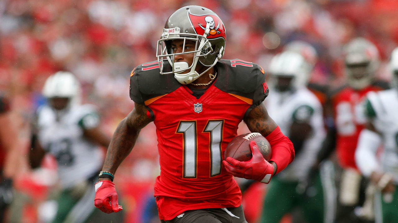 TAMPA, FL - NOVEMBER 12: Wide receiver DeSean Jackson #11 of the Tampa Bay Buccaneers runs for a first down during the first quarter of an NFL football game against the New York Jets on November 12, 2017 at Raymond James Stadium in Tampa, Florida.