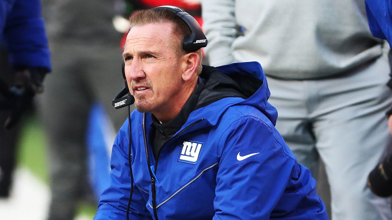 EAST RUTHERFORD, NJ - DECEMBER 10: Interim Head Coach Steve Spagnuolo of the New York Giants looks on against the Dallas Cowboys during their game at MetLife Stadium on December 10, 2017 in East Rutherford, New Jersey.