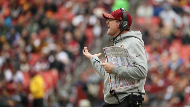 LANDOVER, MD - DECEMBER 17: Head Coach Jay Gruden of the Washington Redskins yells from the sideline in the second quarter against the Arizona Cardinals at FedEx Field on December 17, 2017 in Landover, Maryland.