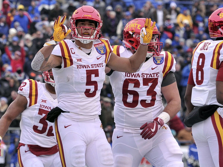 Iowa State edges Memphis for 1st bowl win in 8 years