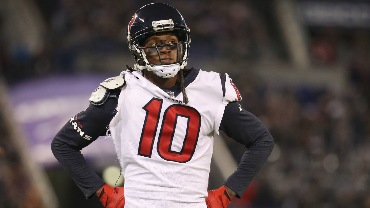 BALTIMORE, MD - NOVEMBER 27: Wide Receiver DeAndre Hopkins #10 of the Houston Texans stands on the field in the third quarter against the Baltimore Ravens at M&T Bank Stadium on November 27, 2017 in Baltimore, Maryland.