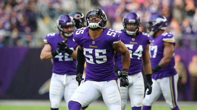 MINNEAPOLIS, MN - DECEMBER 31: Anthony Barr #55 of the Minnesota Vikings celebrates after tackling Michael Burton #46 of the Chicago Bears for no gain on third down in the first quarter of the game on December 31, 2017 at U.S. Bank Stadium in Minneapolis, Minnesota.