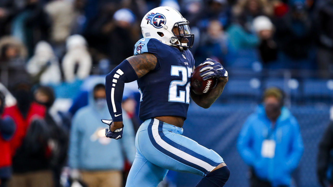 NASHVILLE, TN - DECEMBER 31:Running Back Derrick Henry #22 of the Tennessee Titans carries the ball against the Jacksonville Jaguars at Nissan Stadium on December 31, 2017 in Nashville, Tennessee.