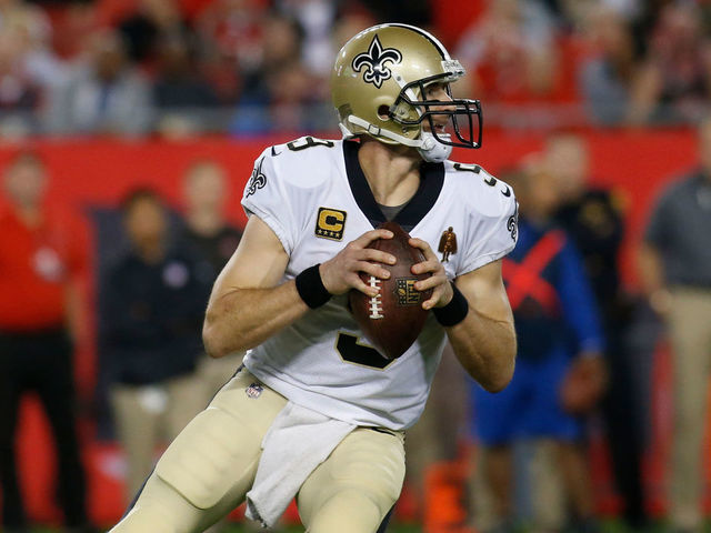 TAMPA, FL - DECEMBER 31: Quarterback Drew Brees #9 of the New Orleans Saints looks for a receiver during the third quarter of an NFL football game against the Tampa Bay Buccaneers on December 31, 2017 at Raymond James Stadium in Tampa, Florida.
