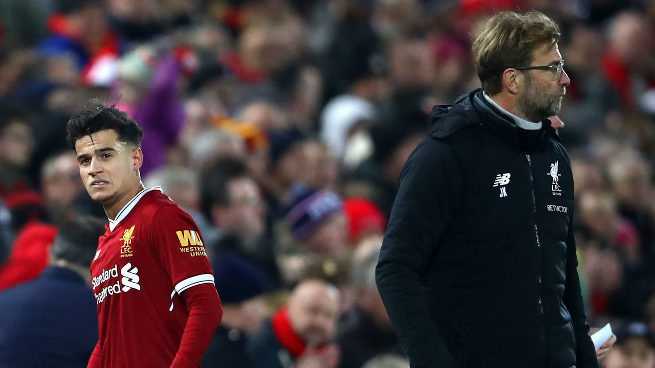 LIVERPOOL, ENGLAND - DECEMBER 30: Philippe Coutinho of Liverpool leaves the pitch after being substituted off during the Premier League match between Liverpool and Leicester City at Anfield on December 30, 2017 in Liverpool, England.