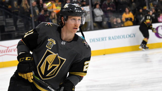 LAS VEGAS, NV - JANUARY 02: Cody Eakin #21 of the Vegas Golden Knights skates during warmups before a game against the Nashville Predators at T-Mobile Arena on January 2, 2018 in Las Vegas, Nevada. The Golden Knights won 3-0.