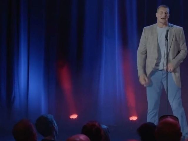 Gronkowski to host Showtime comedy special