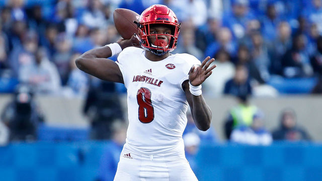 LEXINGTON, KY - NOVEMBER 25: Lamar Jackson #8 of the Louisville Cardinals throws a pass against the Kentucky Wildcats during the game at Commonwealth Stadium on November 25, 2017 in Lexington, Kentucky.