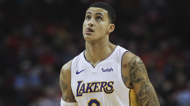 Lakers win despite shooting under 15 percent from free-throw line