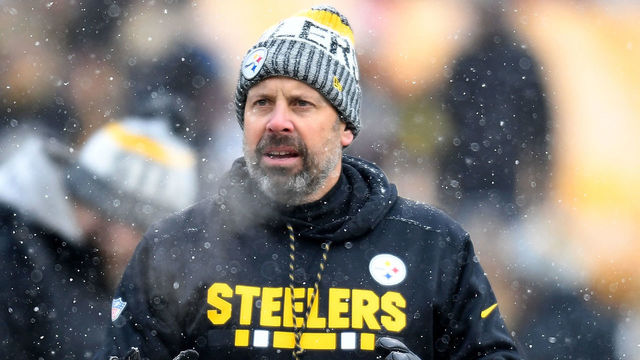 PITTSBURGH, PA - DECEMBER 31: Pittsburgh Steelers offensive coordinator Todd Haley on the field during warmups before the game against the Cleveland Browns at Heinz Field on December 31, 2017 in Pittsburgh, Pennsylvania.