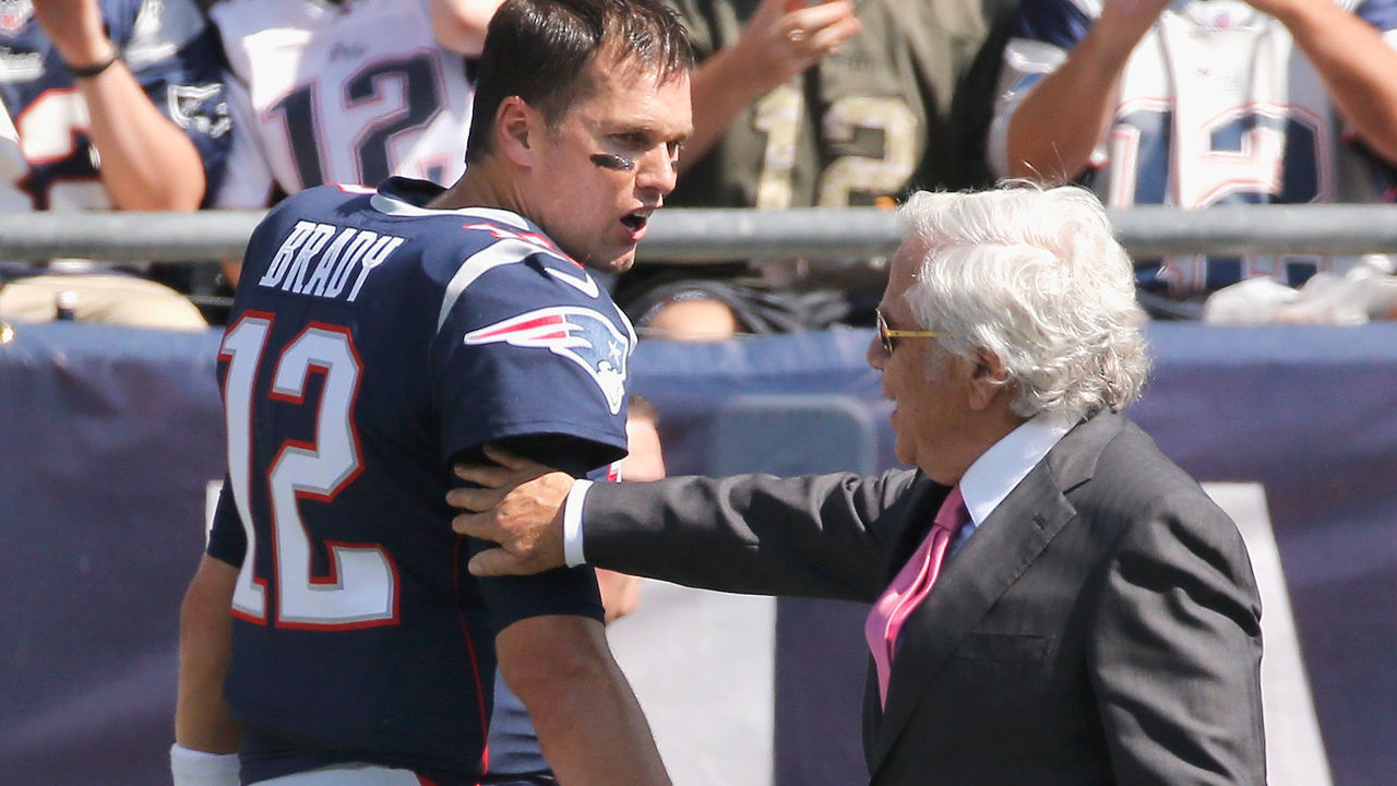FOXBORO, MA - SEPTEMBER 24: Tom Brady #12 of the New England Patriots speaks with owner Robert Kraft before a game against the Houston Texans at Gillette Stadium on September 24, 2017 in Foxboro, Massachusetts.