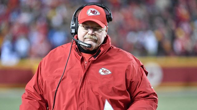 3 plays that turned a surefire win into more Chiefs playoff agony