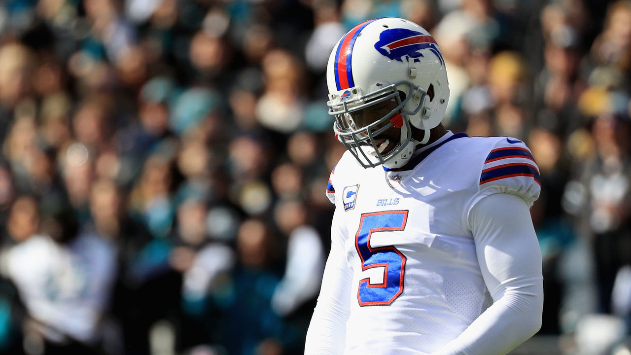 JACKSONVILLE, FL - JANUARY 07: Quarterback Tyrod Taylor #5 of the Buffalo Bills looks on in the first quarter against the Jacksonville Jaguars during the AFC Wild Card Playoff game at EverBank Field on January 7, 2018 in Jacksonville, Florida.