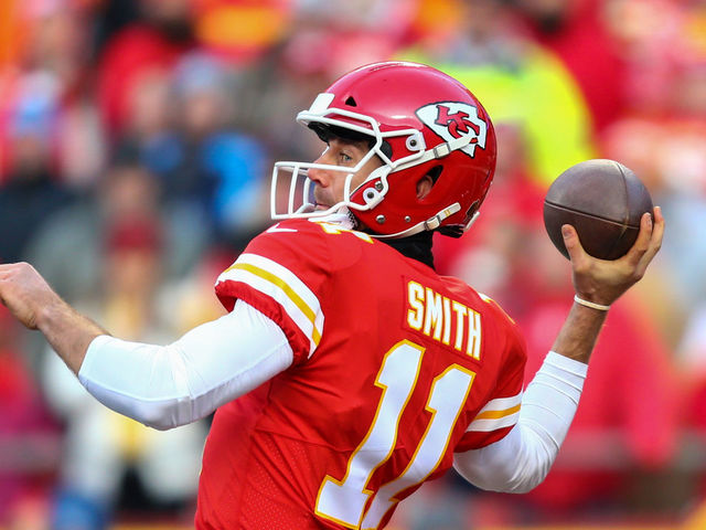 KANSAS CITY, MO - JANUARY 6: Quarterback Alex Smith #11 of the Kansas City Chiefs throws a pass during the first quarter of the AFC Wild Card Playoff Game against the Tennessee Titans at Arrowhead Stadium on January 6, 2018 in Kansas City, Missouri.