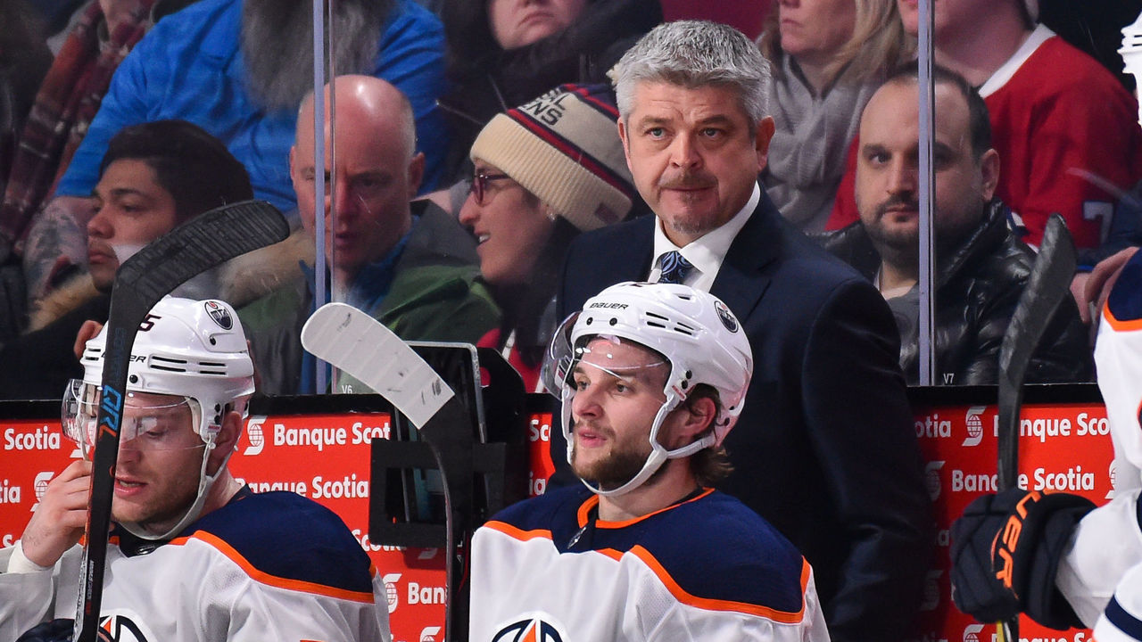 MONTREAL, QC - DECEMBER 09: Head coach of the Edmonton Oilers Todd McLellan looks on from behind the bench against the Montreal Canadiens during the NHL game at the Bell Centre on December 9, 2017 in Montreal, Quebec, Canada. The Edmonton Oilers defeated the Montreal Canadiens 6-2.