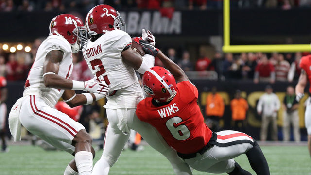 Watch: Alabama's Brown rips ball away from Georgia for stellar INT
