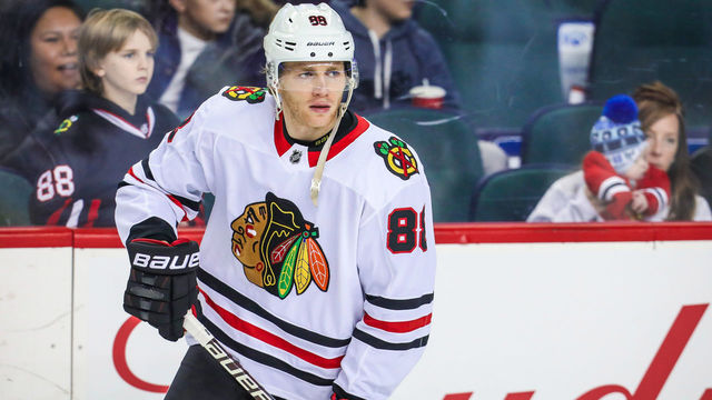 Kane notches career-high 5 points in Blackhawks' rout of Senators