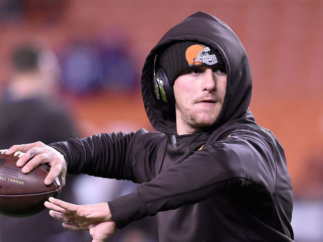 CLEVELAND, OH - NOVEMBER 30: Johnny Manziel #2 of the Cleveland Browns warms up prior to the game against the Baltimore Ravens at FirstEnergy Stadium on November 30, 2015 in Cleveland, Ohio.