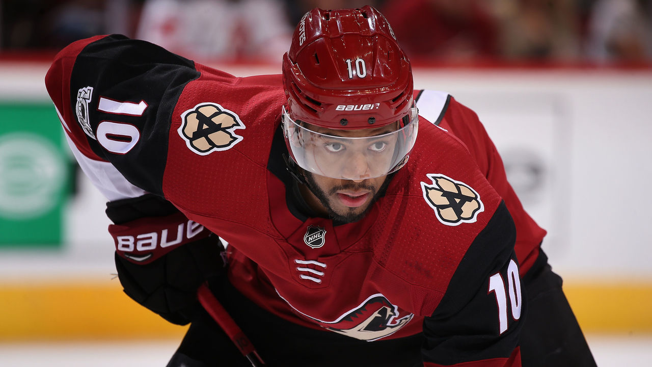 GLENDALE, AZ - DECEMBER 02: Anthony Duclair #10 of the Arizona Coyotes awaits a face-off during the NHL game against the New Jersey Devils at Gila River Arena on December 2, 2017 in Glendale, Arizona. The Coyotes defeated the Devils 5-0.