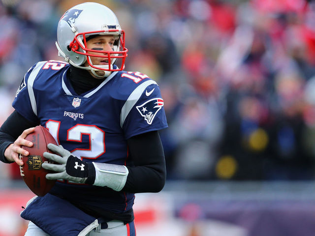 FOXBORO, MA - DECEMBER 31: Tom Brady #12 of the New England Patriots looks to pass during the first half against the New York Jets at Gillette Stadium on December 31, 2017 in Foxboro, Massachusetts.