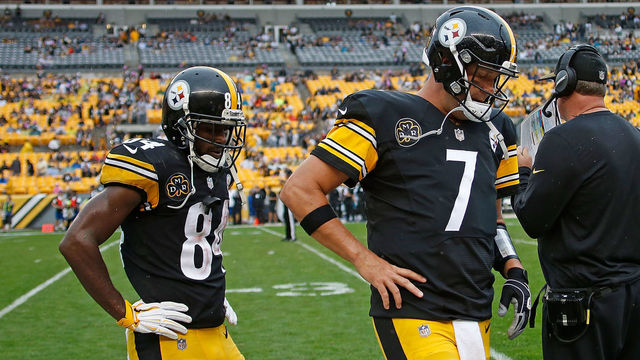 PITTSBURGH, PA - OCTOBER 08: Ben Roethlisberger #7 of the Pittsburgh Steelers and Antonio Brown #84 walk off the field in the fourth quarter during the game against the Jacksonville Jaguars at Heinz Field on October 8, 2017 in Pittsburgh, Pennsylvania.