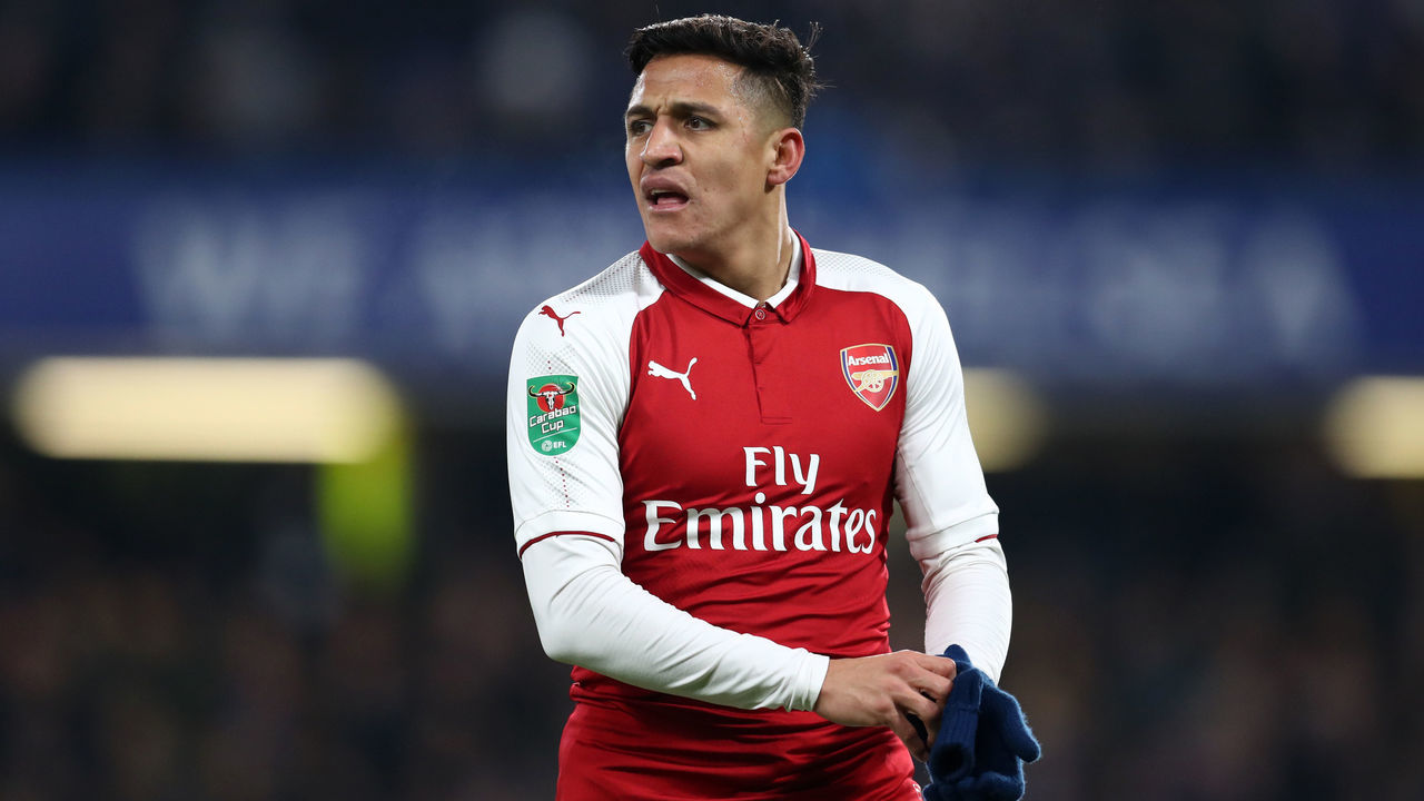 LONDON, ENGLAND - JANUARY 10: Alexis Sanchez of Arsenal during the Carabao Cup Semi-Final First Leg match between Chelsea and Arsenal at Stamford Bridge on January 10, 2018 in London, England.