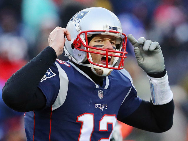 FOXBORO, MA - DECEMBER 31: Tom Brady #12 of the New England Patriots gestures during the second half against the New York Jets at Gillette Stadium on December 31, 2017 in Foxboro, Massachusetts.