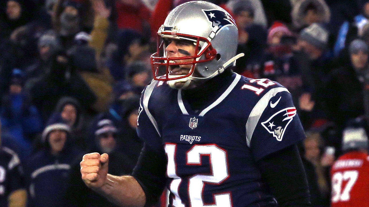 FOXBOROUGH, MA - JANUARY 13: Tom Brady #12 of the New England Patriots reacts after a touchdown in the third quarter of the AFC Divisional Playoff game against the Tennessee Titans at Gillette Stadium on January 13, 2018 in Foxborough, Massachusetts.