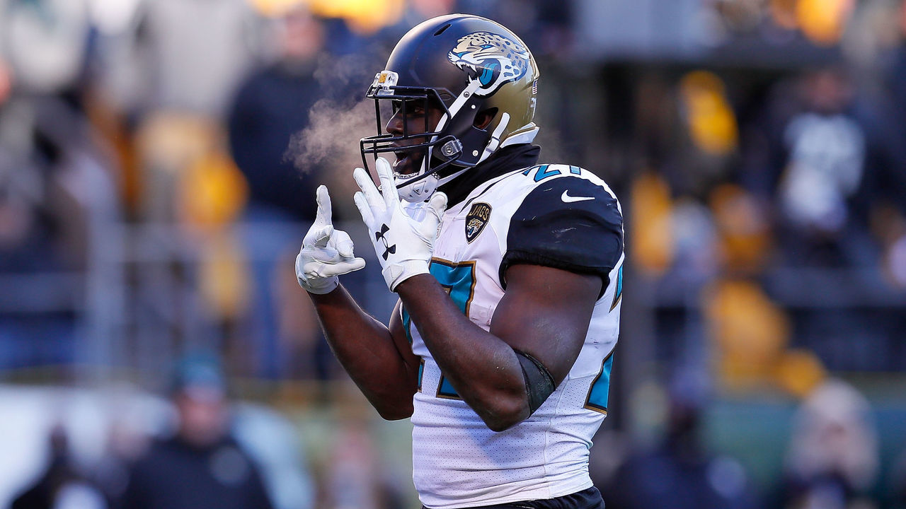 PITTSBURGH, PA - JANUARY 14: Leonard Fournette #27 of the Jacksonville Jaguars celebrates after a touchdown against the Pittsburgh Steelers during the second half of the AFC Divisional Playoff game at Heinz Field on January 14, 2018 in Pittsburgh, Pennsylvania.