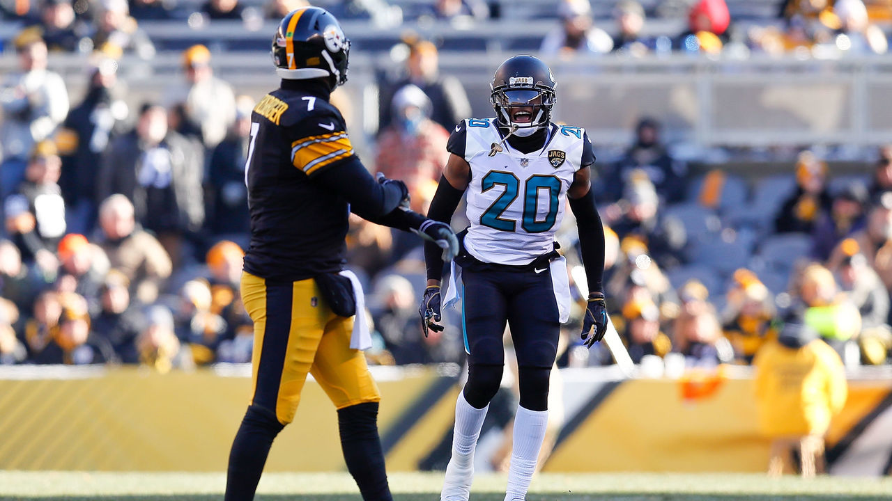 PITTSBURGH, PA - JANUARY 14: Jalen Ramsey #20 of the Jacksonville Jaguars reacts towards Ben Roethlisberger #7 of the Pittsburgh Steelers after a fumble return for a touchdown during the first half of the AFC Divisional Playoff game at Heinz Field on January 14, 2018 in Pittsburgh, Pennsylvania.