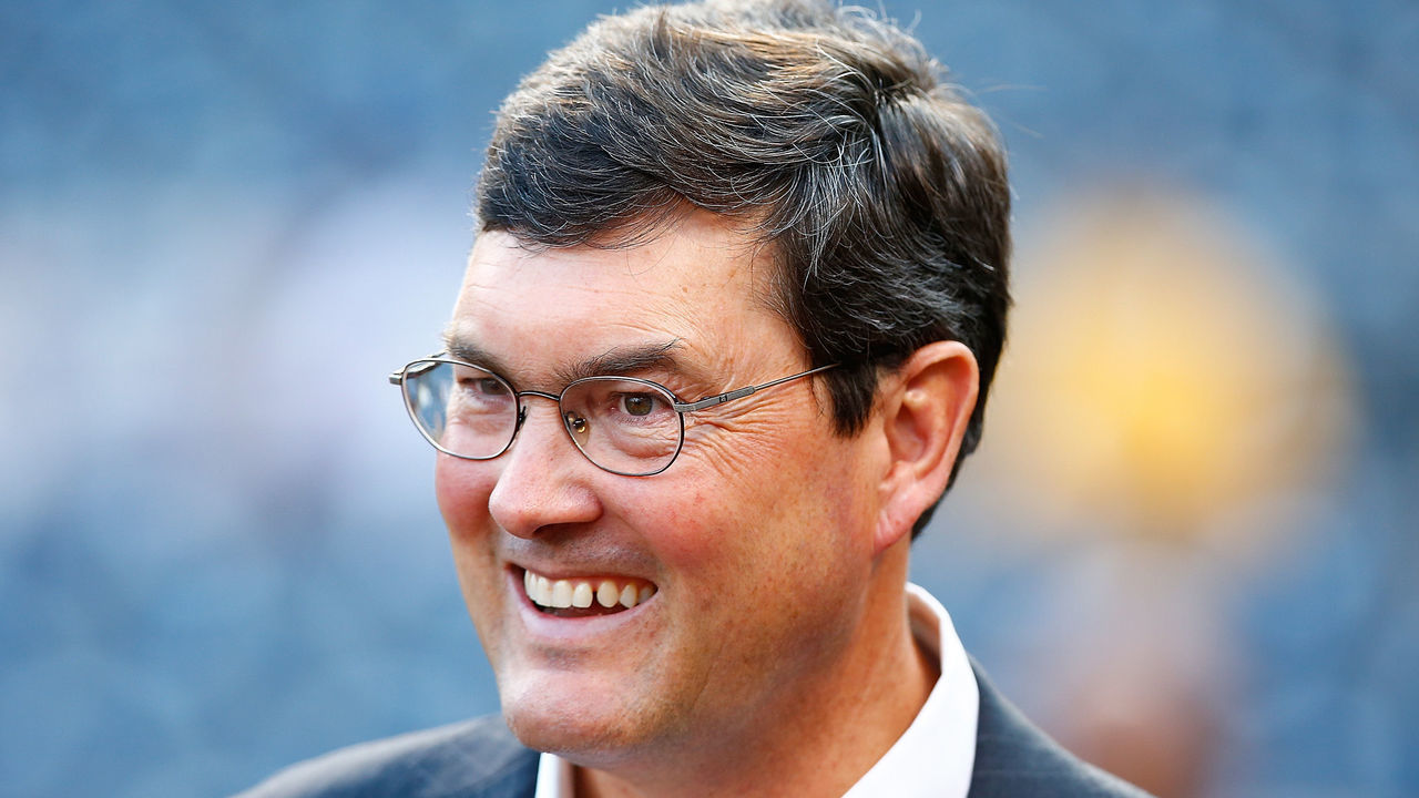 PITTSBURGH, PA - OCTOBER 07: Principal owner and Chairman of the Board Bob Nutting of the Pittsburgh Pirates looks on during batting practice prior to the National League Wild Card game against the Chicago Cubs at PNC Park on October 7, 2015 in Pittsburgh, Pennsylvania.