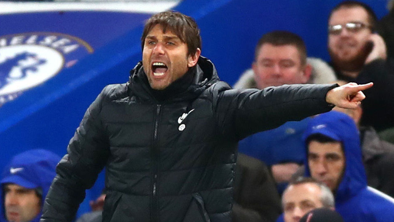LONDON, ENGLAND - JANUARY 17: Antonio Conte, Manager of Chelsea reacts during The Emirates FA Cup Third Round Replay between Chelsea and Norwich City at Stamford Bridge on January 17, 2018 in London, England.