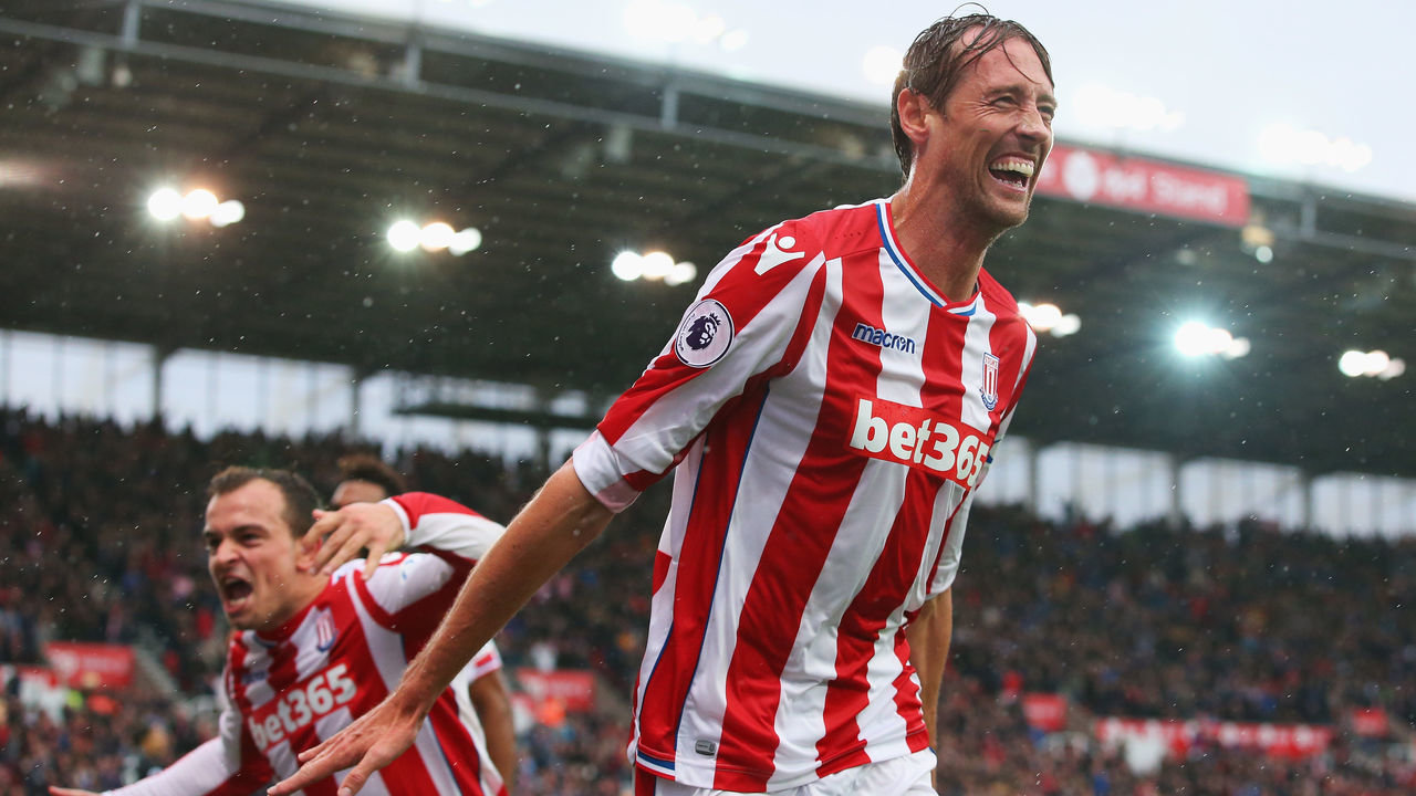 STOKE ON TRENT, ENGLAND - SEPTEMBER 30: Peter Crouch of Stoke City celebrates scoring his sides second goal during the Premier League match between Stoke City and Southampton at Bet365 Stadium on September 30, 2017 in Stoke on Trent, England.