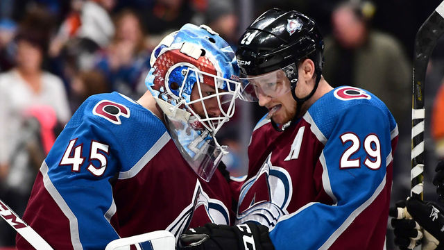 Report: Blackhawks express interest in pending UFA Bernier