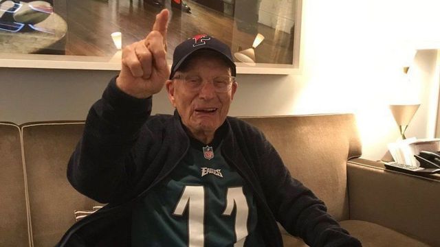 Eagles invite 99-year-old fan to NFC Championship