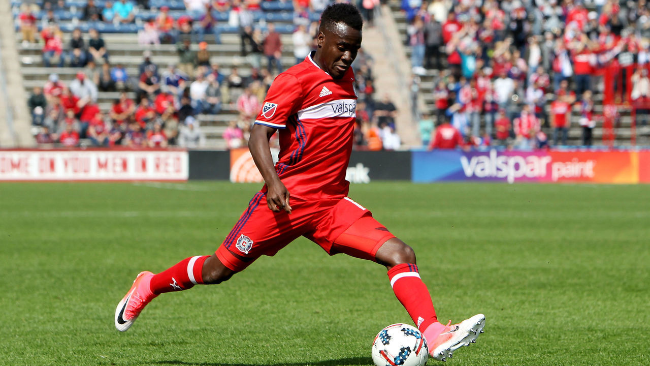 BRIDGEVIEW, IL - APRIL 1: David Accam #11 of Chicago Fire crosses the ball in the first half against the Montreal Impact during an MLS match at Toyota Park on April 1, 2017 in Bridgeview, Illinois.