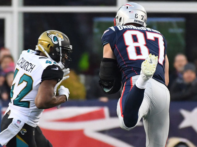 Report: Gronkowski in concussion protocol, Patriots optimistic for SB LII