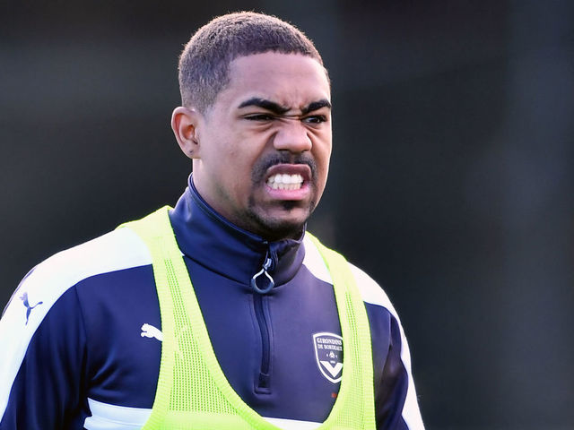 Bordeaux's Brazilian forward Malcom reacts during a training session on January 11, 2018 at the Haillan training centre near Bordeaux, southwestern France. / AFP PHOTO / NICOLAS TUCAT