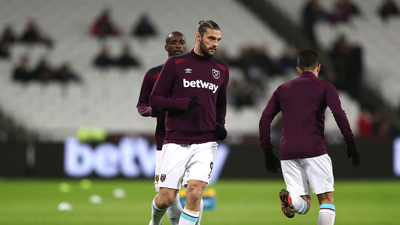 LONDON, ENGLAND - JANUARY 02: Andy Carroll of West Ham United warms up prior to the Premier League match between West Ham United and West Bromwich Albion at London Stadium on January 2, 2018 in London, England.