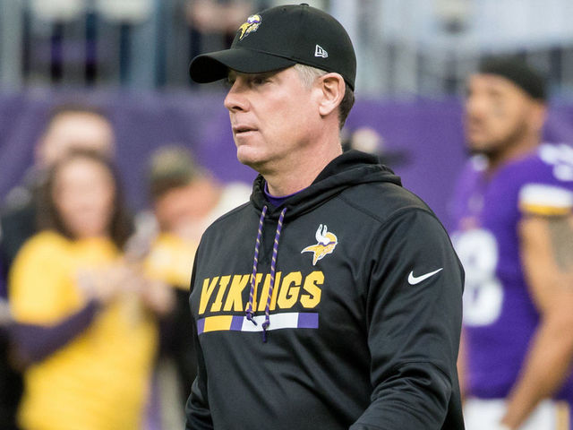 Giants hire Pat Shurmur as head coach