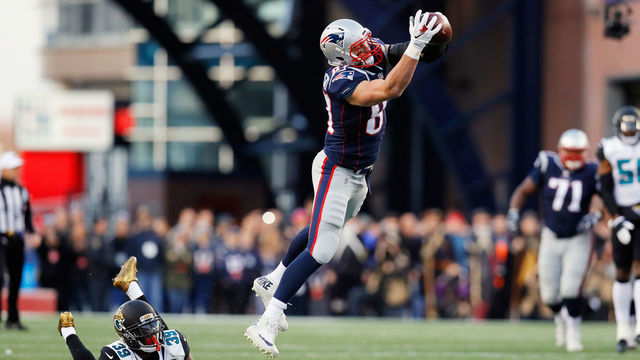 FOXBOROUGH, MA - JANUARY 21: Rob Gronkowski #87 of the New England Patriots catches a pass before an injury in the second quarter during the AFC Championship Game against the Jacksonville Jaguars at Gillette Stadium on January 21, 2018 in Foxborough, Massachusetts.