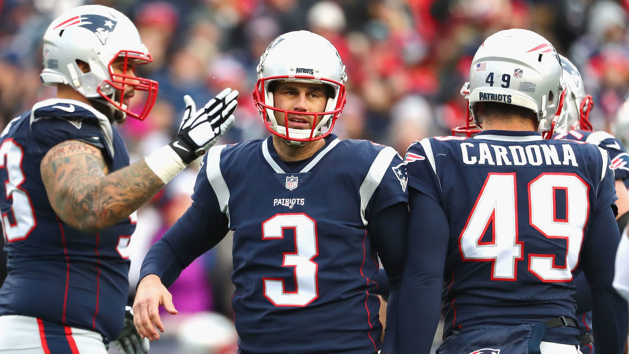 FOXBORO, MA - DECEMBER 24: Stephen Gostkowski #3 of the New England Patriots reacts after kicking a field goal during the third quarter of a game against the Buffalo Bills at Gillette Stadium on December 24, 2017 in Foxboro, Massachusetts.