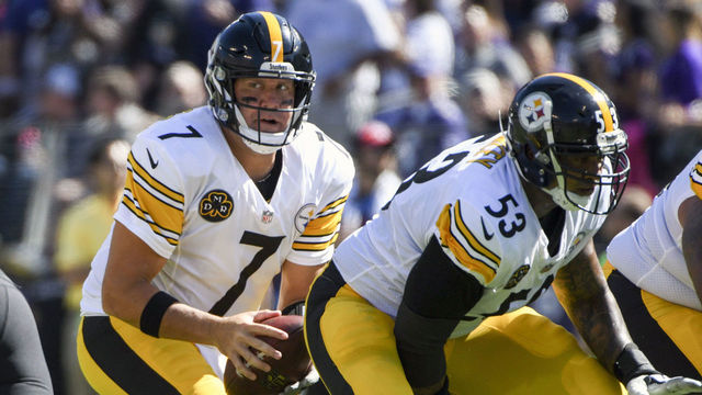 BALTIMORE, MD - OCTOBER 01: Pittsburgh Steelers quarterback Ben Roethlisberger (7) takes a snap from center Maurkice Pouncey (53) against the Baltimore Ravens on October 1, 2017, at M&T Bank Stadium in Baltimore, MD. The Pittsburgh Steelers defeated the Baltimore Ravens, 26-9.