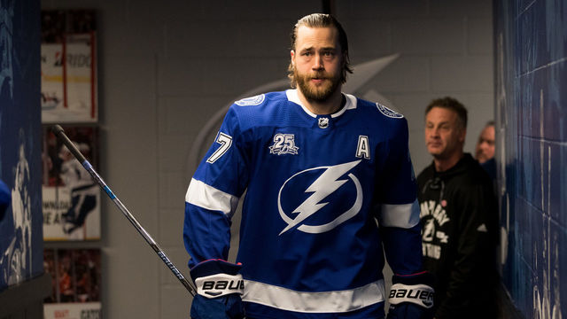 TAMPA, FL - JANUARY 11: Victor Hedman #77 of the Tampa Bay Lightning gets ready for the game against the Calgary Flames at Amalie Arena on January 11, 2018 in Tampa, Florida.