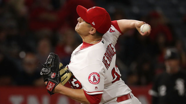 ANAHEIM, CA - MAY 16: Pitcher David Hernandez #33 of the Los Angeles Angels of Anaheim pitches in the ninth inning during the MLB game against the Chicago White Sox at Angel Stadium of Anaheim on May 16, 2017 in Anaheim, California.