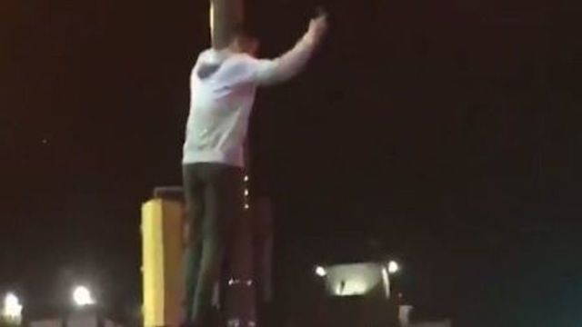 Philly police won't use Crisco on light poles again during Super Bowl