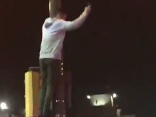 Philly police won't use Crisco on light poles again during Super Bowl