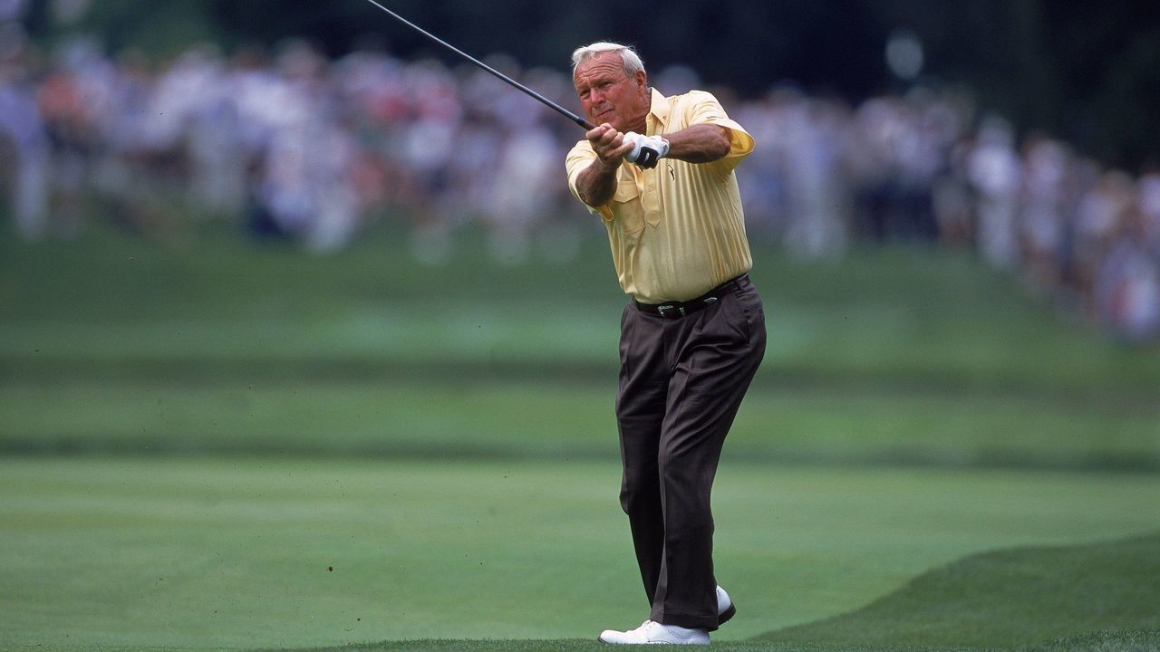 30 Jun 2000: Arnold Palmer swings his club during the U.S. Senior Open at the Saucon Valley Country Club in Bethlehem, Pennsylvania.Mandatory Credit: Matthew Stockman /Allsport